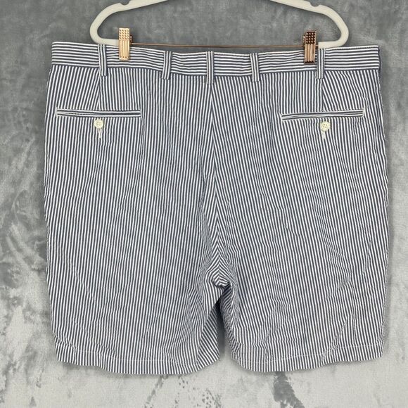 Jos A Bank Shorts Men 42 x 8.5" Inseam Blue Stripe Seersucker Pleated Stays Cool - Picture 3 of 11